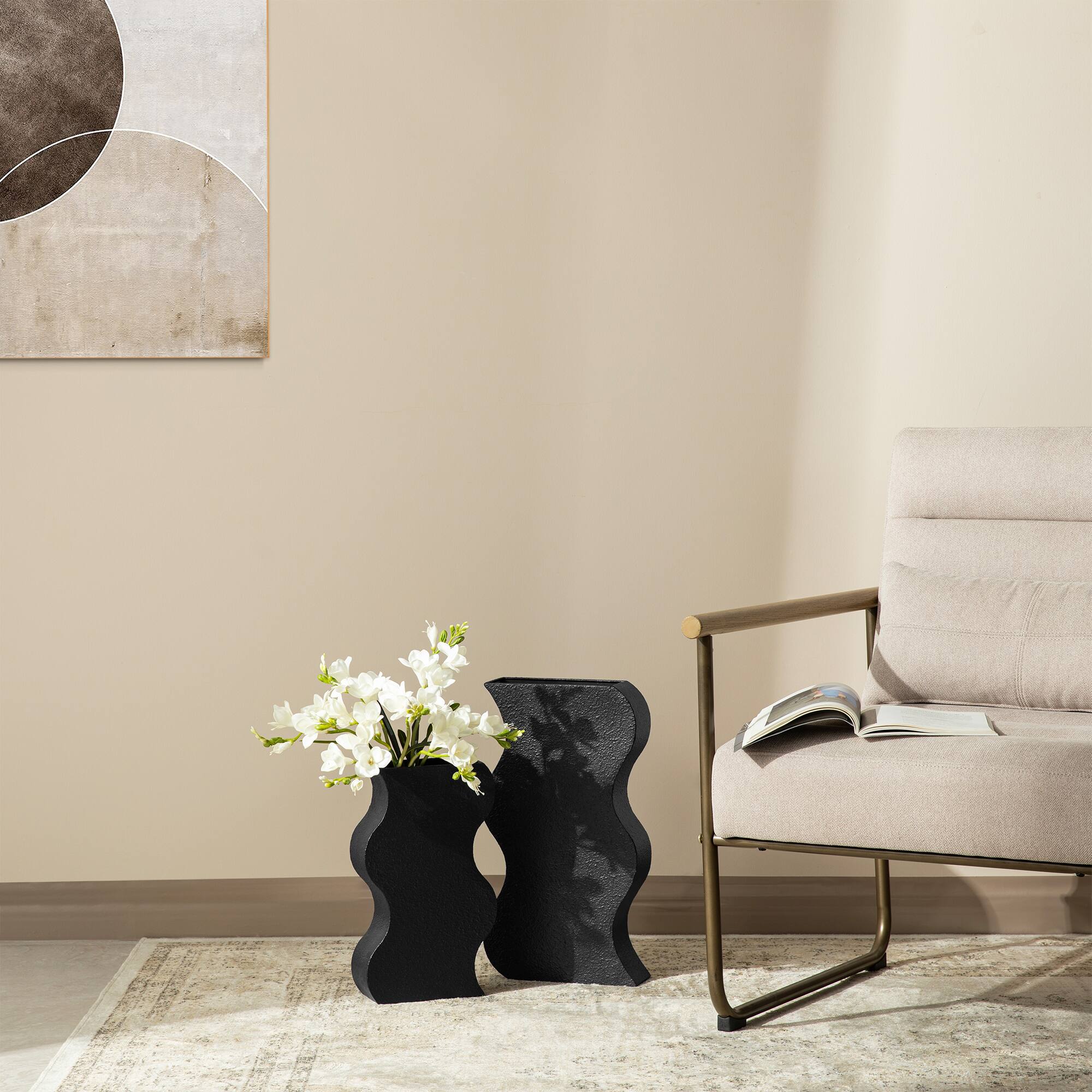 Glitzhome® Modern Black Textured Ripple Metal Floor Vases Set